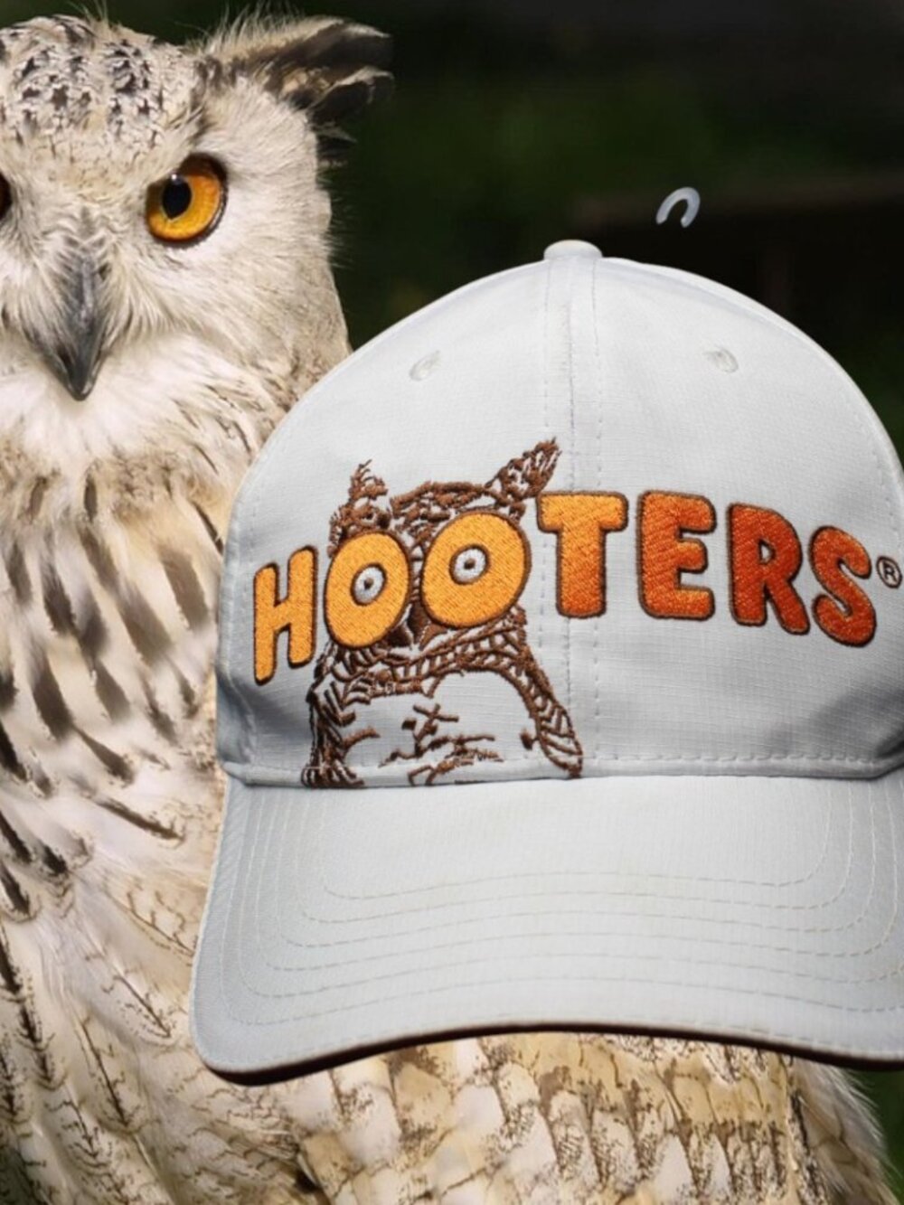 Vintage Hooters White Ballcap  hat  Promotions Beer chicken wings